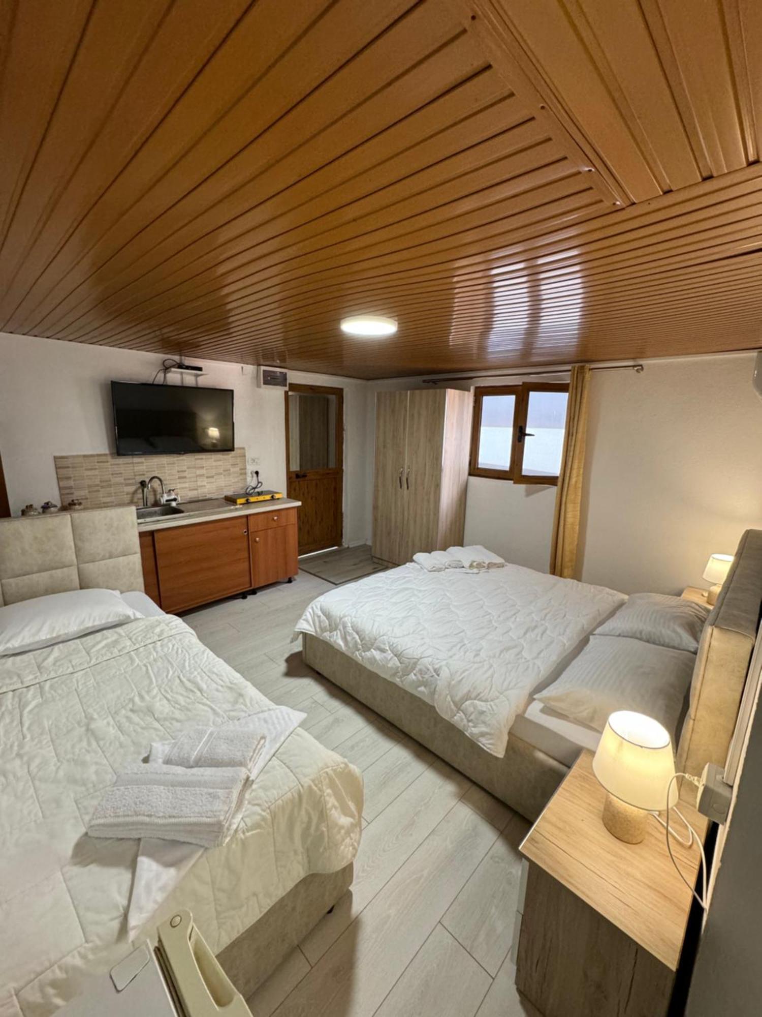 Lake Bliss Cabins Szkodra Zewnętrze zdjęcie